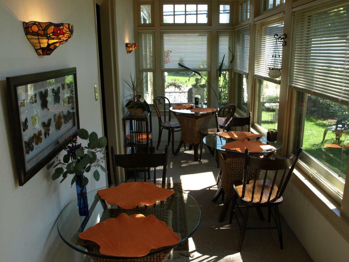 Manheim Manor Bed&Breakfast Exterior foto