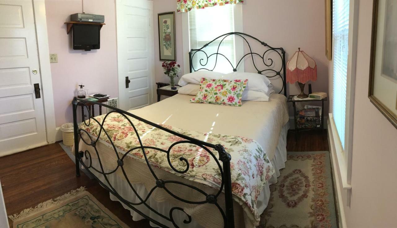 Manheim Manor Bed&Breakfast Exterior foto